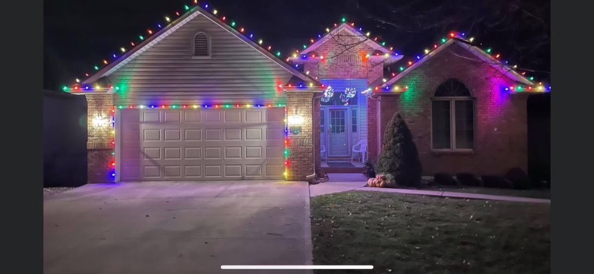 Residential and Commercial Christmas Light Installation
